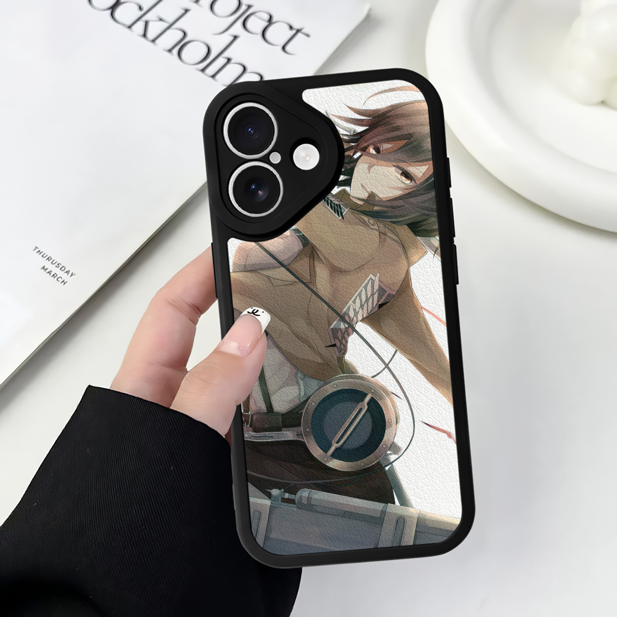 （画像用） 進撃の巨人 Attack on Titan 【iPhone 16シリーズ対応】シリコンスマホケース（レザー調） 材質：シリコン
